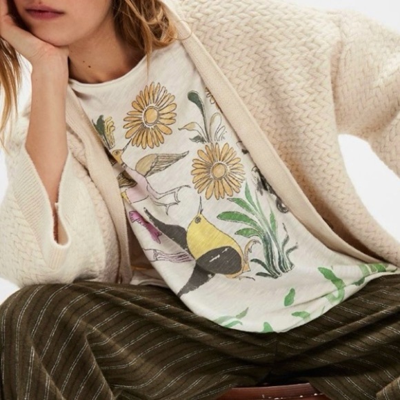 NWT🌼🐦Magnolia Pearl Frida Tee in Ivory One Size Fits Most - Picture 3 of 12